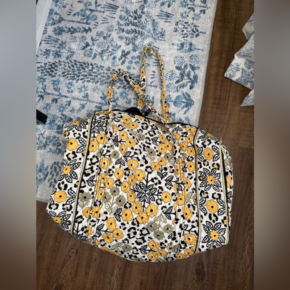 Vera Bradley Go Wild Duffel Bag, Retired Pattern! - Picture 2 of 3